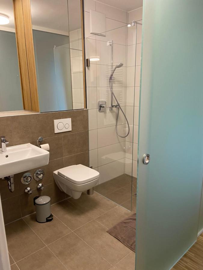 Hotel Con4Rent à Kirchheim unter Teck Extérieur photo